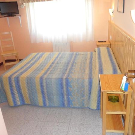 فندق Hostal Alce نيغران المظهر الخارجي الصورة