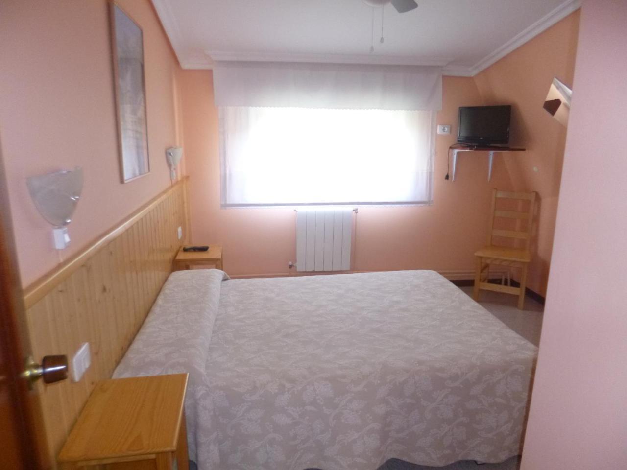 فندق Hostal Alce نيغران المظهر الخارجي الصورة